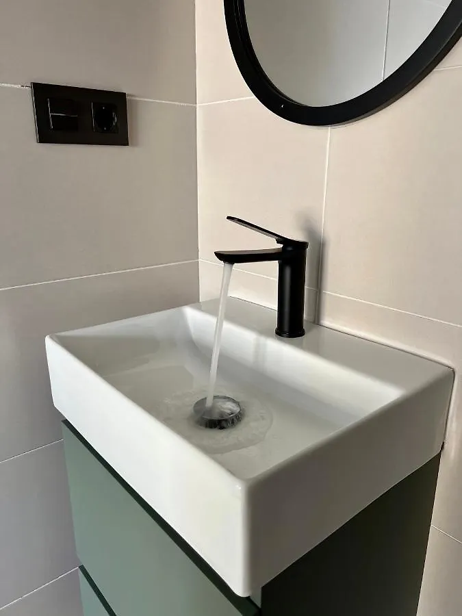Crysoyle Apartment Barcelona Next To Camp Nou 오스피탈레트 데 요브레가트 스페인